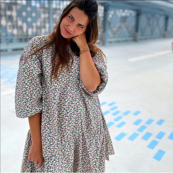 H&M Floral oversized A line Mini Full sleeve Dress - Picture 8 of 16